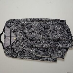BaiSheng GT black‎ and white paisley womens Tunic blouse Size: Medium